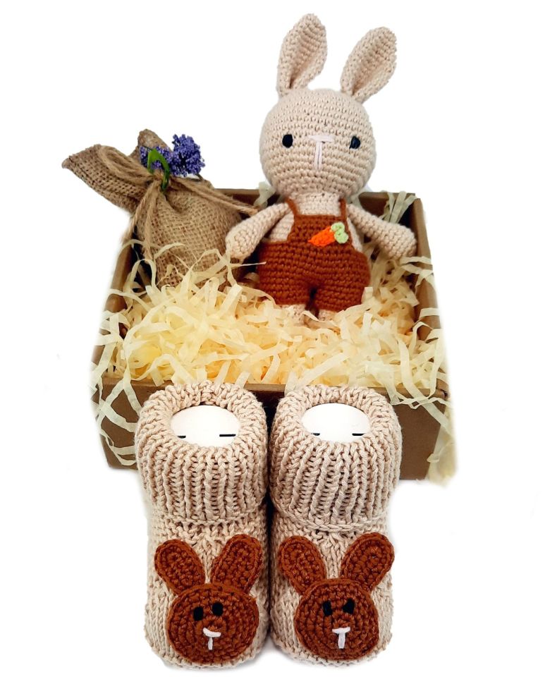 Sevimli Fındık Tavşan ve Patik 12-18 Ay