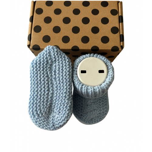El Örgüsü Pamuklu Bebek Patik Seti – Hediye Kutusunda