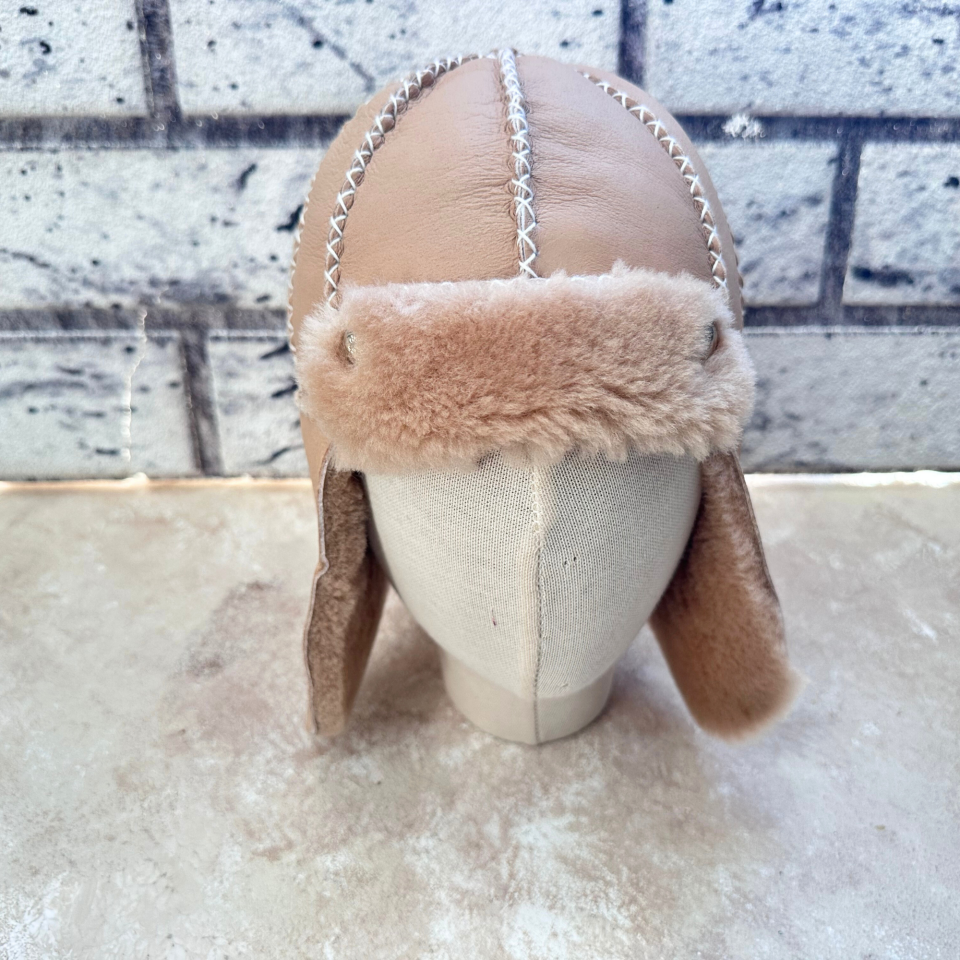 El Yapımı Deri Bebek Şapkası – %100 Hakiki Deri & Organik Yün Astar | İsim Nakışlı Kişiye Özel Şapka | Kışlık Bebek Şapkası | El Yapımı Hediye